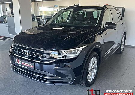 VW Tiguan Volkswagen 2.0 TSI Life 4Motion MATRIX AHK R.Kamera