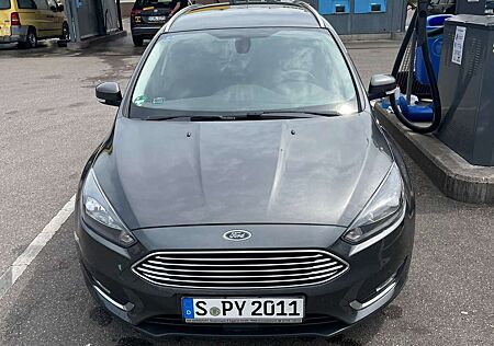 Ford Focus +Turnier+2.0+TDCi+DPF+Aut.+Titanium