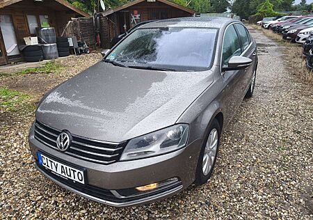VW Passat Volkswagen Comfortline BlueMotion