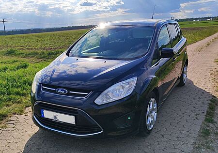 Ford Grand C-Max 2.0 TDCiChampions Edition
