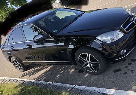 Mercedes-Benz C 180 Kompressor (204.046)
