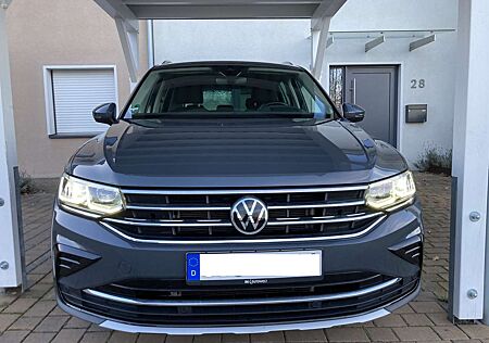 VW Tiguan Volkswagen 1.5 TSI DSG Elegance Matrix-LED/HUD/Standh.