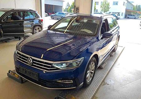 VW Passat Variant Volkswagen R-Line2.0TDI DSG Matrix Navi