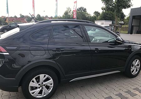 VW Taigo Volkswagen Life 1.0