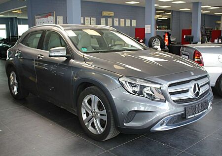 Mercedes-Benz GLA 200 Urban - Panorama - Navi - Kamera -