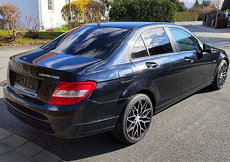 Mercedes-Benz C 180 Kompressor BlueEFFICIENCY Elegance