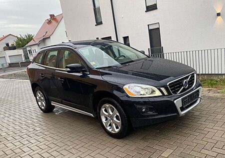 Volvo XC 60 XC60 Summum D5 AWD Leder Bi-Xenon