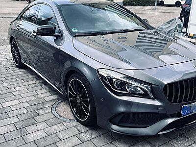 Mercedes-Benz CLA 200 Automatik AMG Line Harmann Kardon