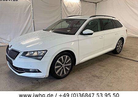 Skoda Superb Combi NAVI+/ACC+SPUR/LEDER/CANTON/17"