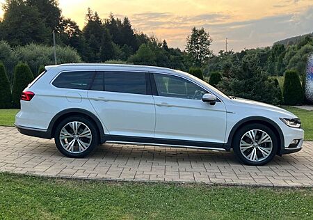 VW Passat Alltrack Volkswagen Variant Alltrack 2.0 TDI SCR DSG 4MOTION