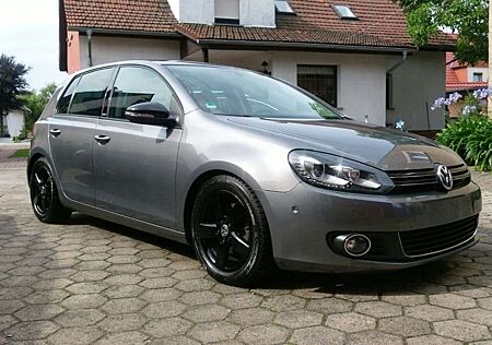 VW Golf Volkswagen 2.0 TDI DPF DSG Style