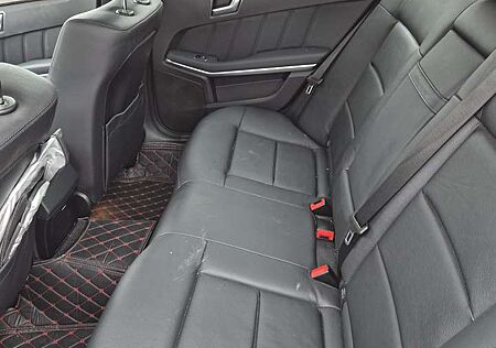 Mercedes-Benz E 200 CGI BlueEfficiency (212.048)