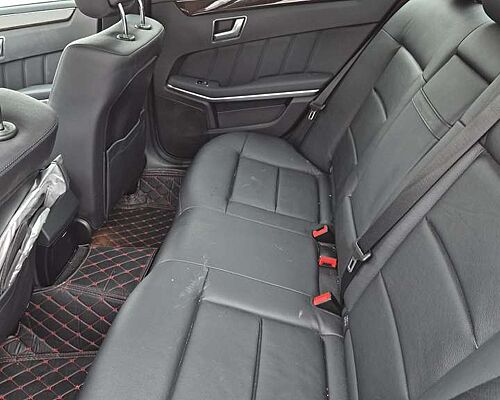 Mercedes-Benz E 200 E 200 CGI BlueEfficiency (212.048)