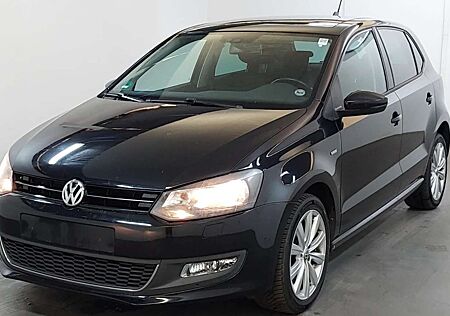 VW Polo Volkswagen Life