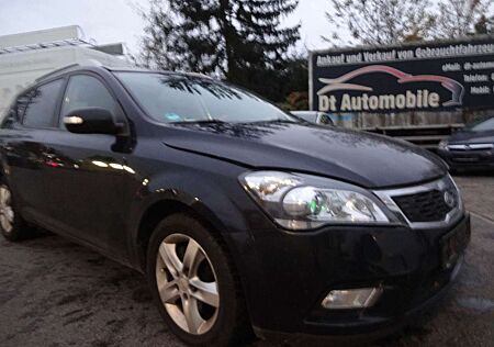 Kia Cee'd Ceed / 1.6 CRDi 115PS Spirit Sporty Wagon