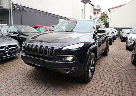 Jeep Cherokee Trailhawk 4WD 3.2 V6 Xenon AHK Leder