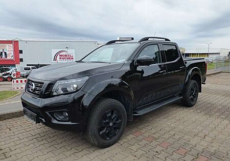 Nissan Navara NP300 N-Guard Double Cab 4x4*LEDER*AUTOMA