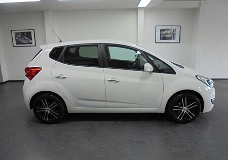 Hyundai ix20 1.4 Classic Leder 66.000 km PDC TÜV 07/2026