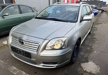 Toyota Avensis 1.8 VVT-i Combi Sol