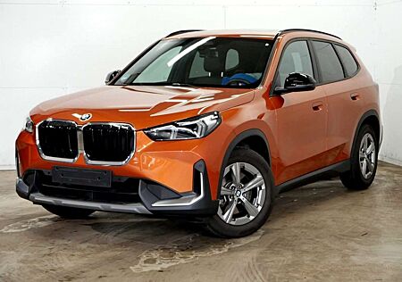 BMW X1 sDrive 20i Sport Panorama Kamera Adapt.LED