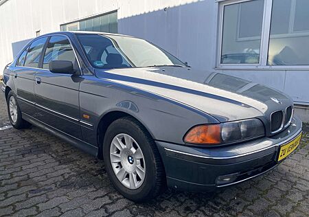 BMW 520iA 520 5er E39 Automatik/Klima/LM/TÜV 02-26