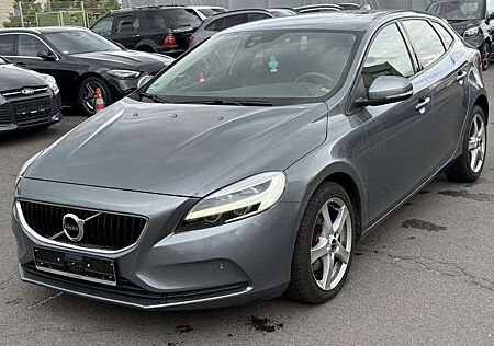 Volvo V40 V 40 T2 2.0 Momentum (EURO 6d-TEMP)