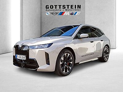 BMW iX xDrive60 M Sportpaket / Elektro / UPE 123.465 €