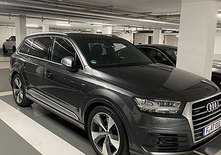 Audi Q7 50 TDI quattro Mild Hybrid