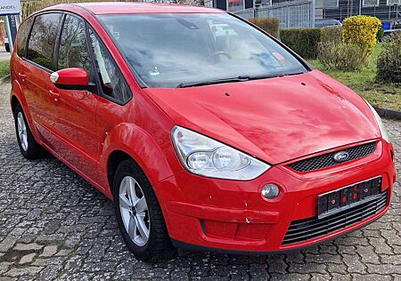 Ford S-Max Titanium