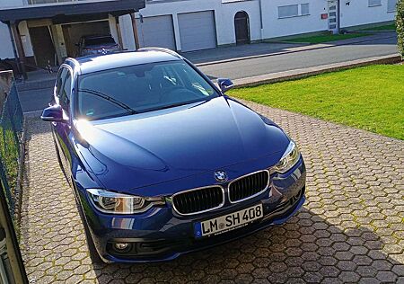 BMW 320i 320 Touring xDrive Aut. Advantage