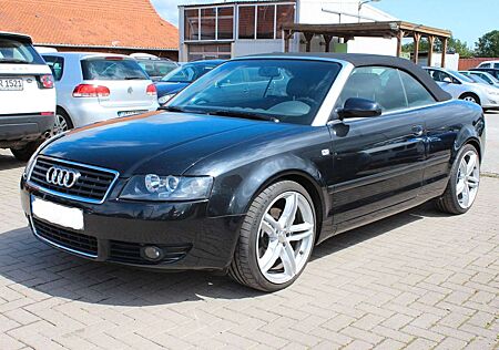Audi A4 Cabriolet 2.5 TDI Xenon Leder Bose PDC 1.Hd.