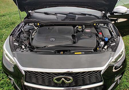 Infiniti Q30 +2.0t+DCT+AWD+Sport