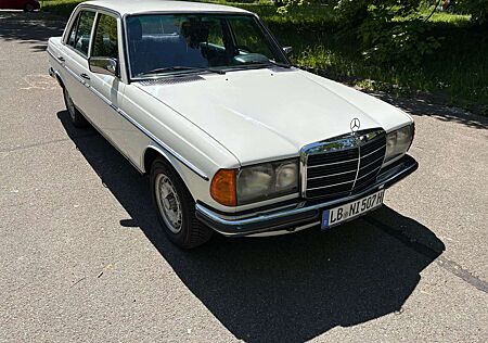 Mercedes-Benz 280 E