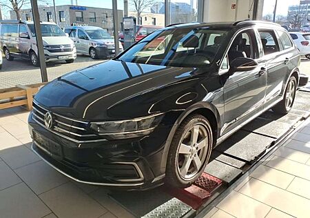 VW Passat Variant Volkswagen PassatVariant/GTE/DSG/LED/KeylessStart/Kamera