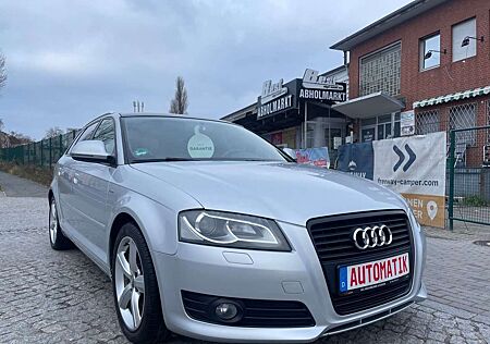 Audi A3 1.8 TFSI S line Automatik,Klima,Navi,Pano,PDC