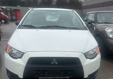 Mitsubishi Colt Lim. 3-trg. Basis