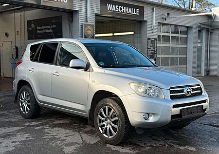 Toyota RAV 4 Team 2-Zonen-Klima*PDC*M.Lenkrad*ALLRAD