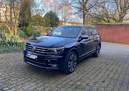 VW Tiguan Allspace Volkswagen R-Line ALLSP.4M HuD Navi ACC Pano 360° AHK
