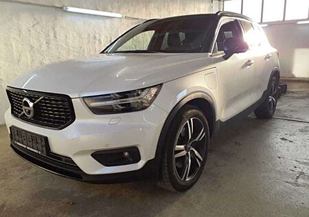 Volvo XC 40 XC40 T5 RDesign Recharge Plug-In Hybrid 2WD LED