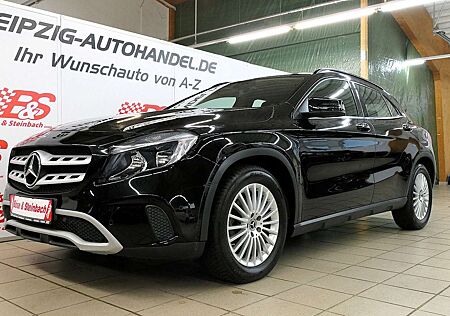 Mercedes-Benz GLA 180 *NAV*GRA*PDC*SZH*