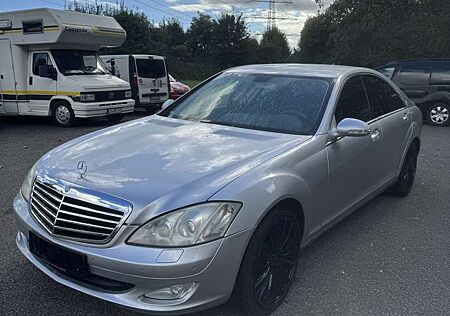 Mercedes-Benz S 320 CDI (221.022)