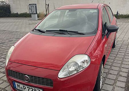 Fiat Grande Punto 1.2 8V Active TÜV 9/26