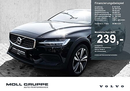 Volvo V60 CC V60 Cross Country B4 AWD Plus Pano LED