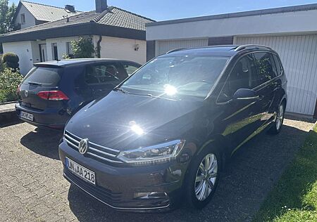 VW Touran Volkswagen 2.0 TDI Highline Automatik*7SITZER+Pano+Navi+LED*