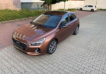 Hyundai i30 1.0 /Kamera/Spurhalte/Navi
