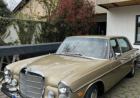 Mercedes-Benz 300 SEL 4.5