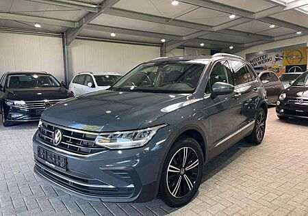 VW Tiguan Volkswagen 2.0 TDI Active DSG AHK ACC LED SHZ LHZ
