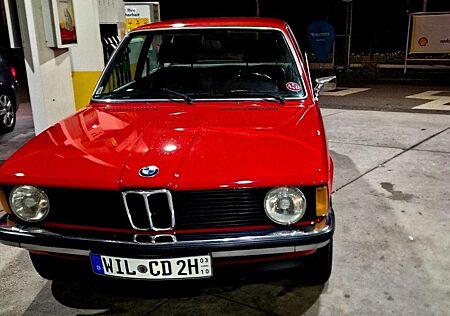 BMW 316 E21