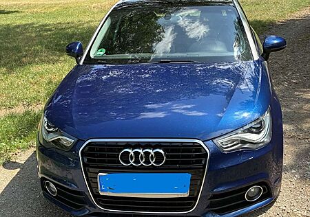 Audi A1 Sportback 1.4 TFSI Sportback S tronic Ambition
