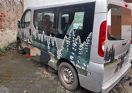 Opel Vivaro 2.5 CDTI (DTI) 2.5 CDTI L1H1 Tour
